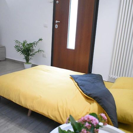 Апартаменти Casa Peschiera-Linate-Milano Песк'єра-Борромео Екстер'єр фото