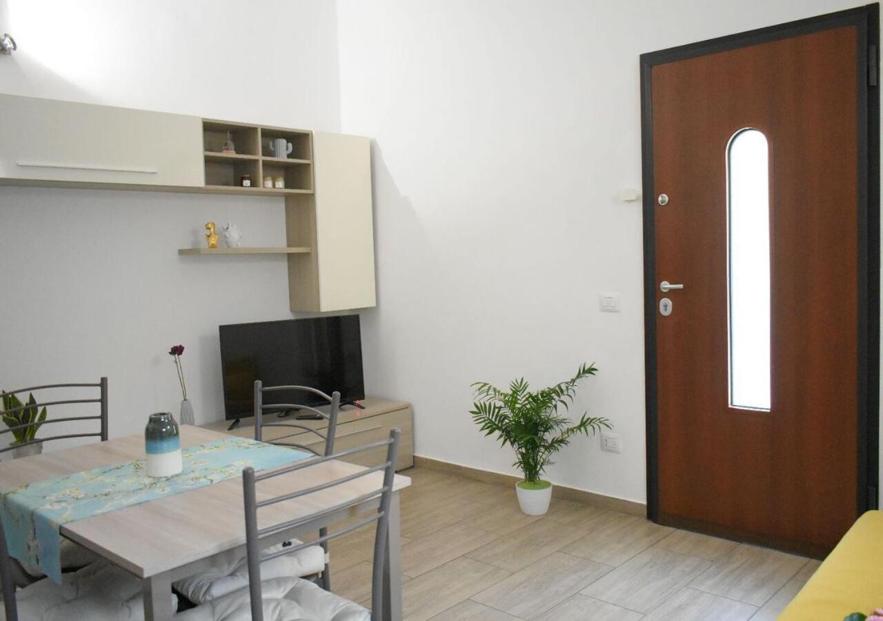 Апартаменти Casa Peschiera-Linate-Milano Песк'єра-Борромео Екстер'єр фото
