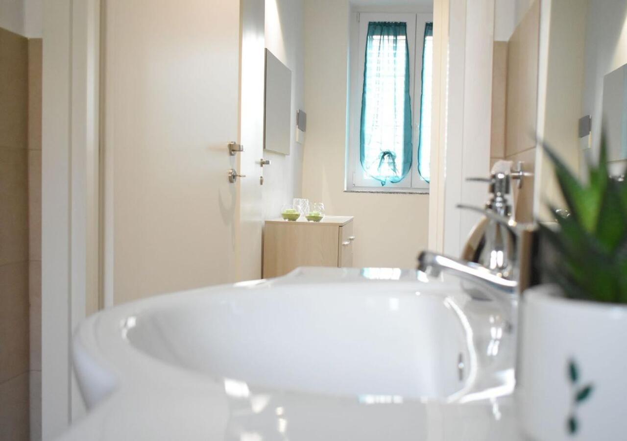 Апартаменти Casa Peschiera-Linate-Milano Песк'єра-Борромео Екстер'єр фото